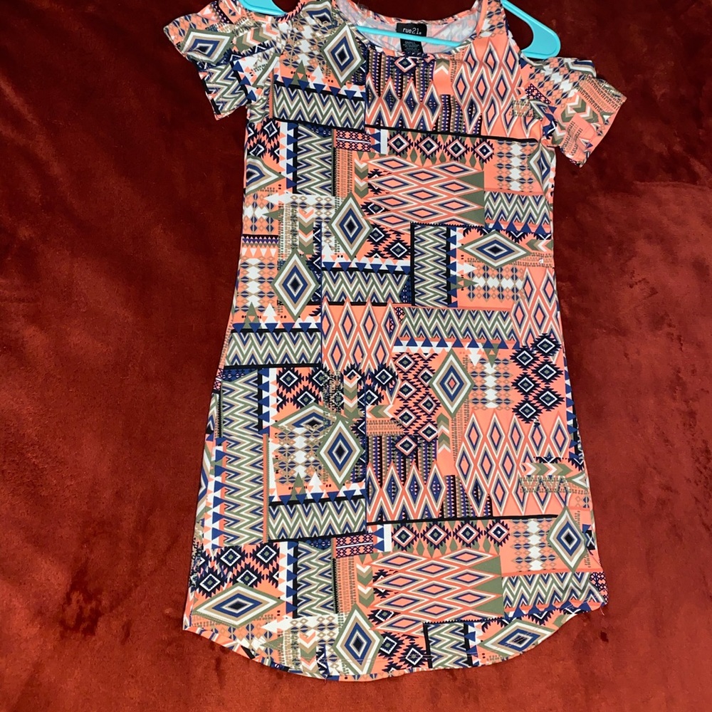 Dress - Picture 2 of 3